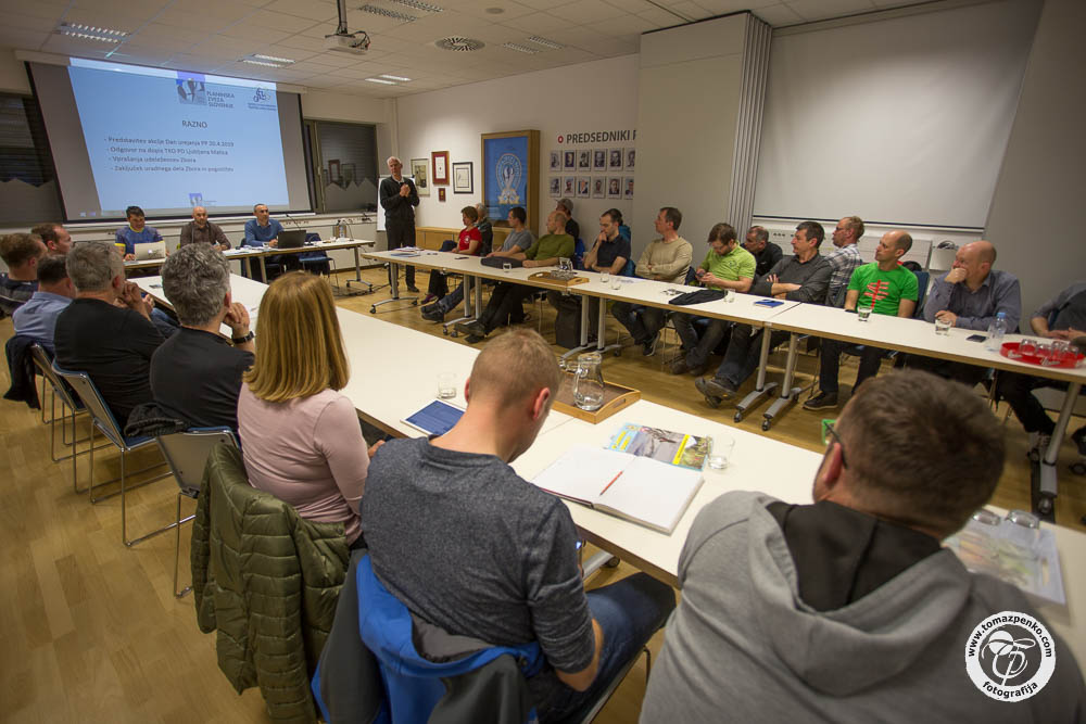 zbor_kolesarjev_tomaz_penko_1109 zbor_kolesarjev_tomaz_penko_1109